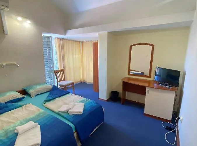 Family Neptun - Hotel 2*