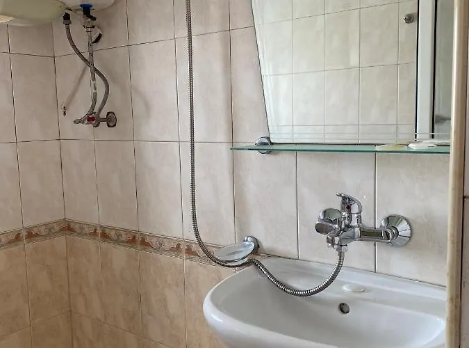 Family Neptun - 2* Lozenets