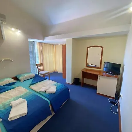 Family Neptun - Hotel 2*