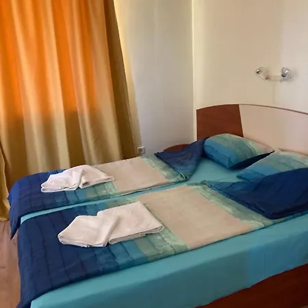 Family Neptun - Łozenec