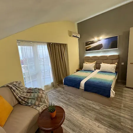 Family Neptun - Łozenec